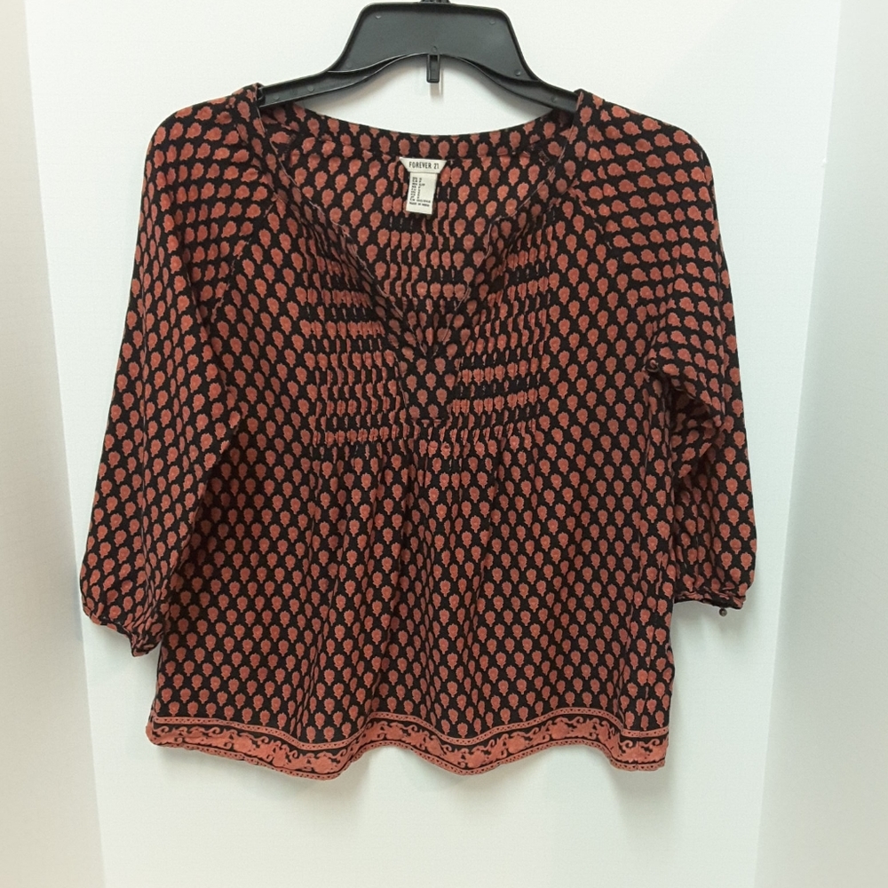 Forever 21 Rose & Black Boho Top sz Small